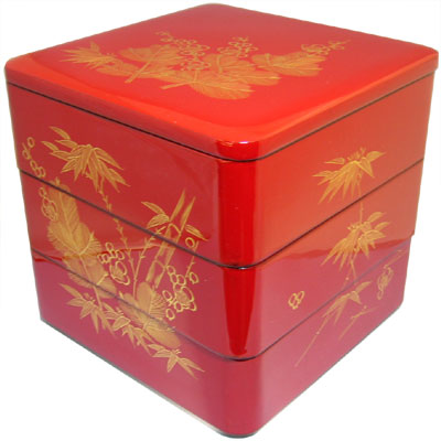 木製六五三段重朱漆塗松竹梅沈金/重箱